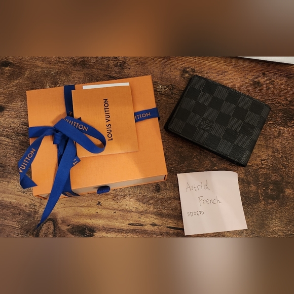 Louis Vuitton Slender Wallet - Picture 2 of 3